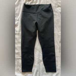 NEW- Fabletics Women’s High-waisted Solid Powerhold 7/8 leggings